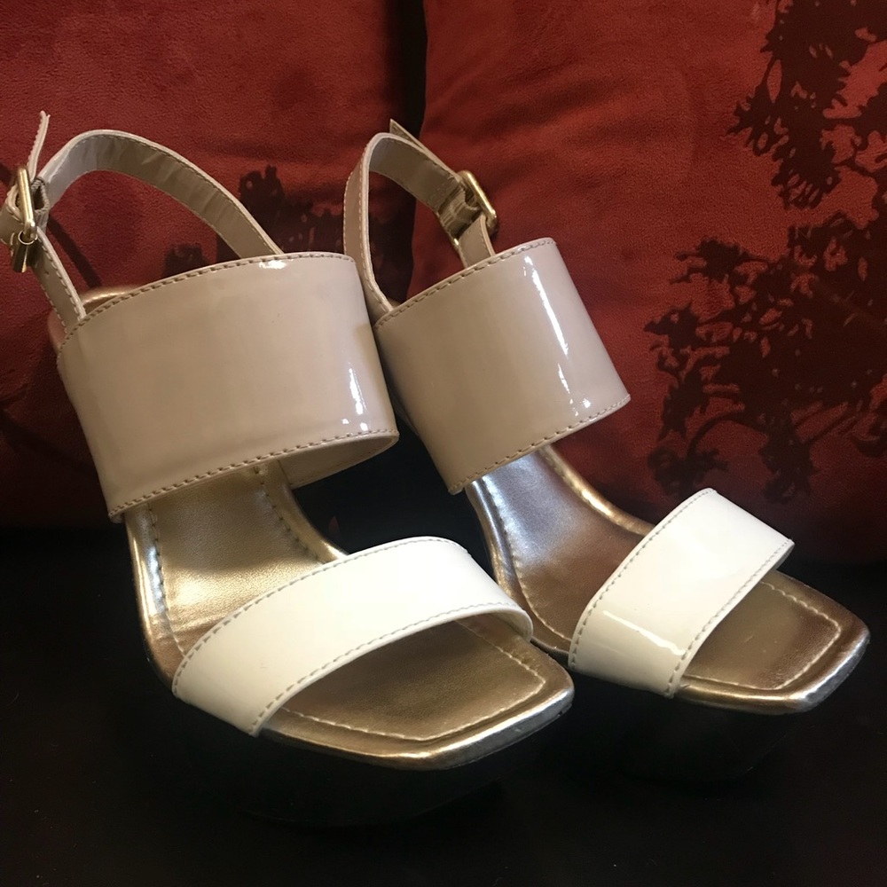 Jessica Simpson Platforms